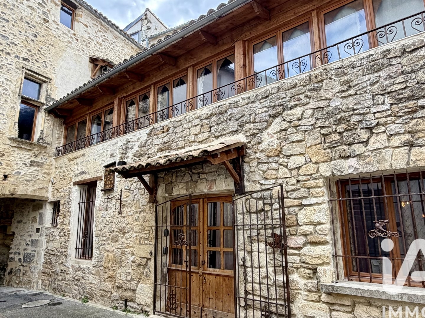 Maison à vendre - 10 pièces - 394m2 - Caderousse (84860)