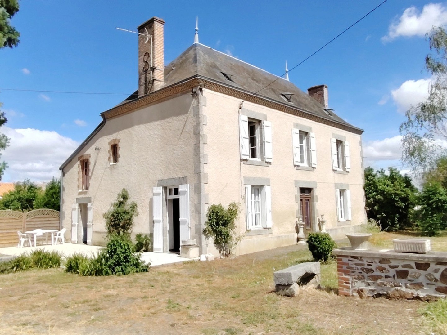 Maison à vendre - 7 pièces - 151m2 - Glénay (79330)