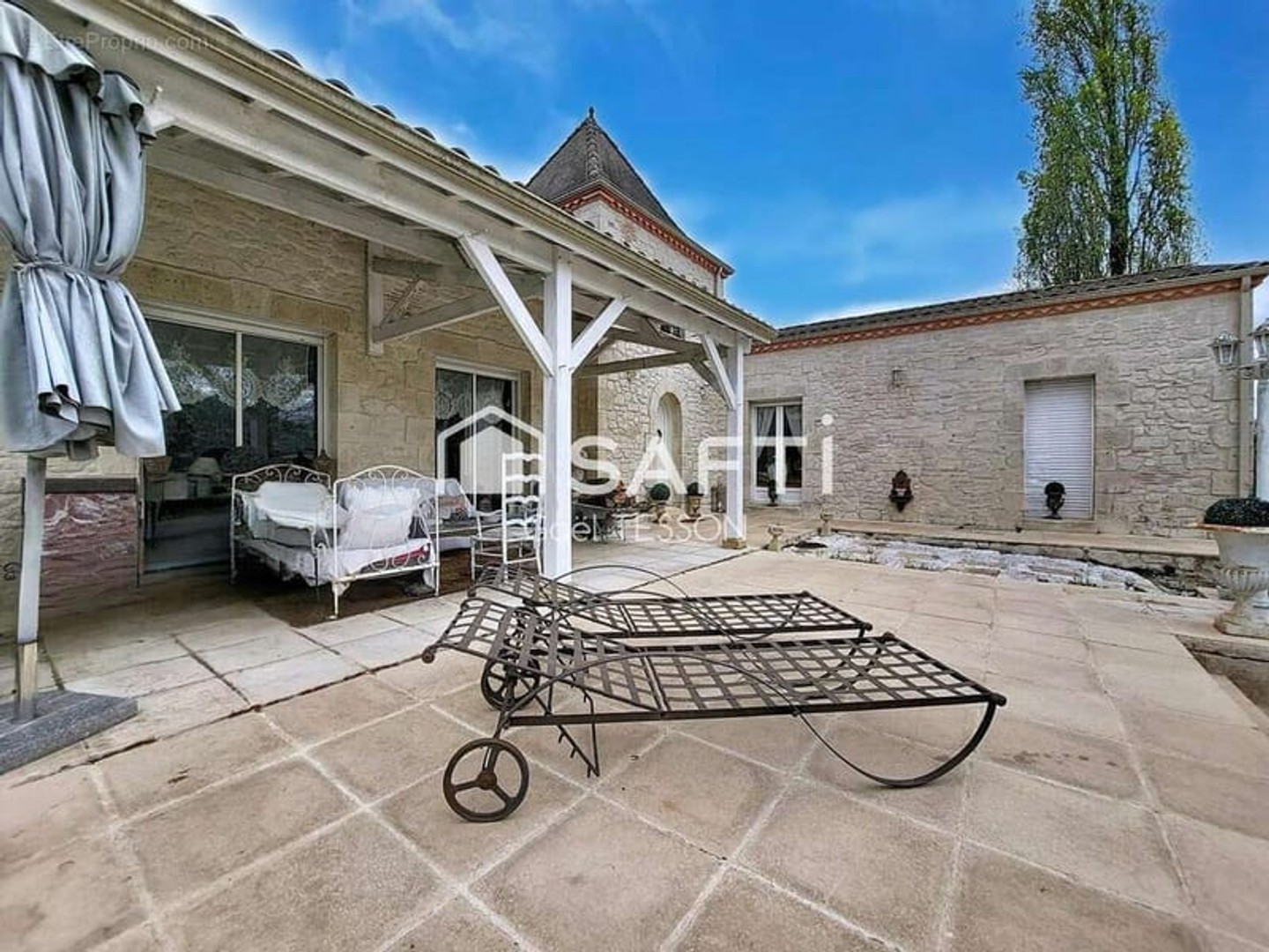 Maison à vendre - 5 pièces - 185m2 - Bergerac (24100)