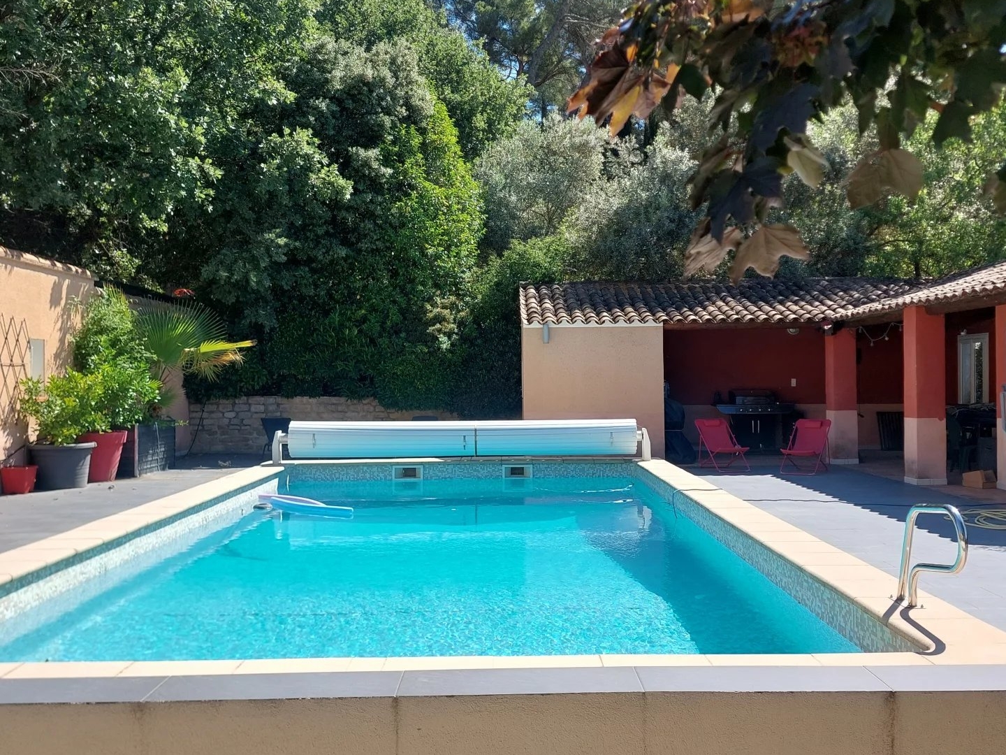 Maison à vendre - 8 pièces - 197m2 - La Bastidonne (84120)