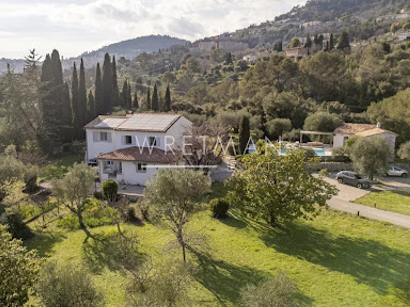Villa 7 pièces 240 m²