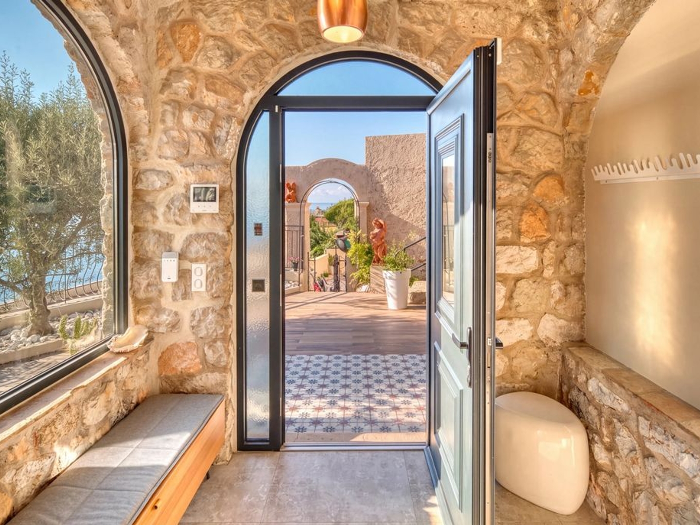 Maison à vendre - 8 pièces - 294m2 - Roquebrune-Cap-Ma... (06190)