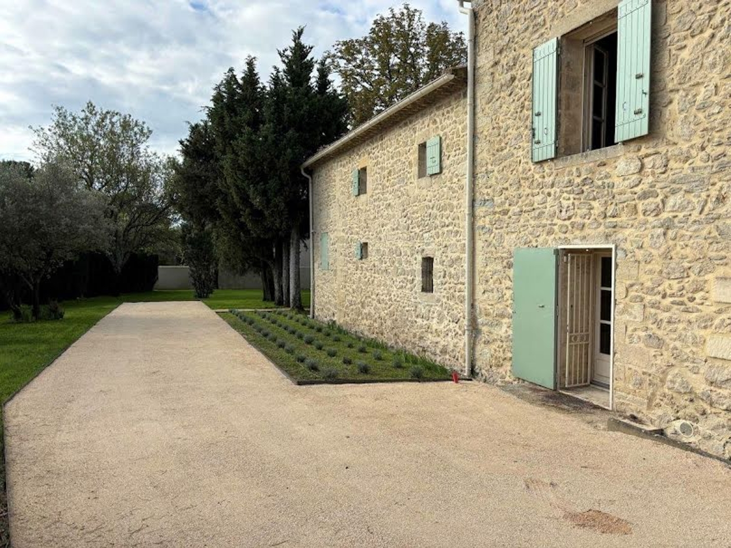 Maison à vendre - 8 pièces - 300m2 - Uzès (30700)