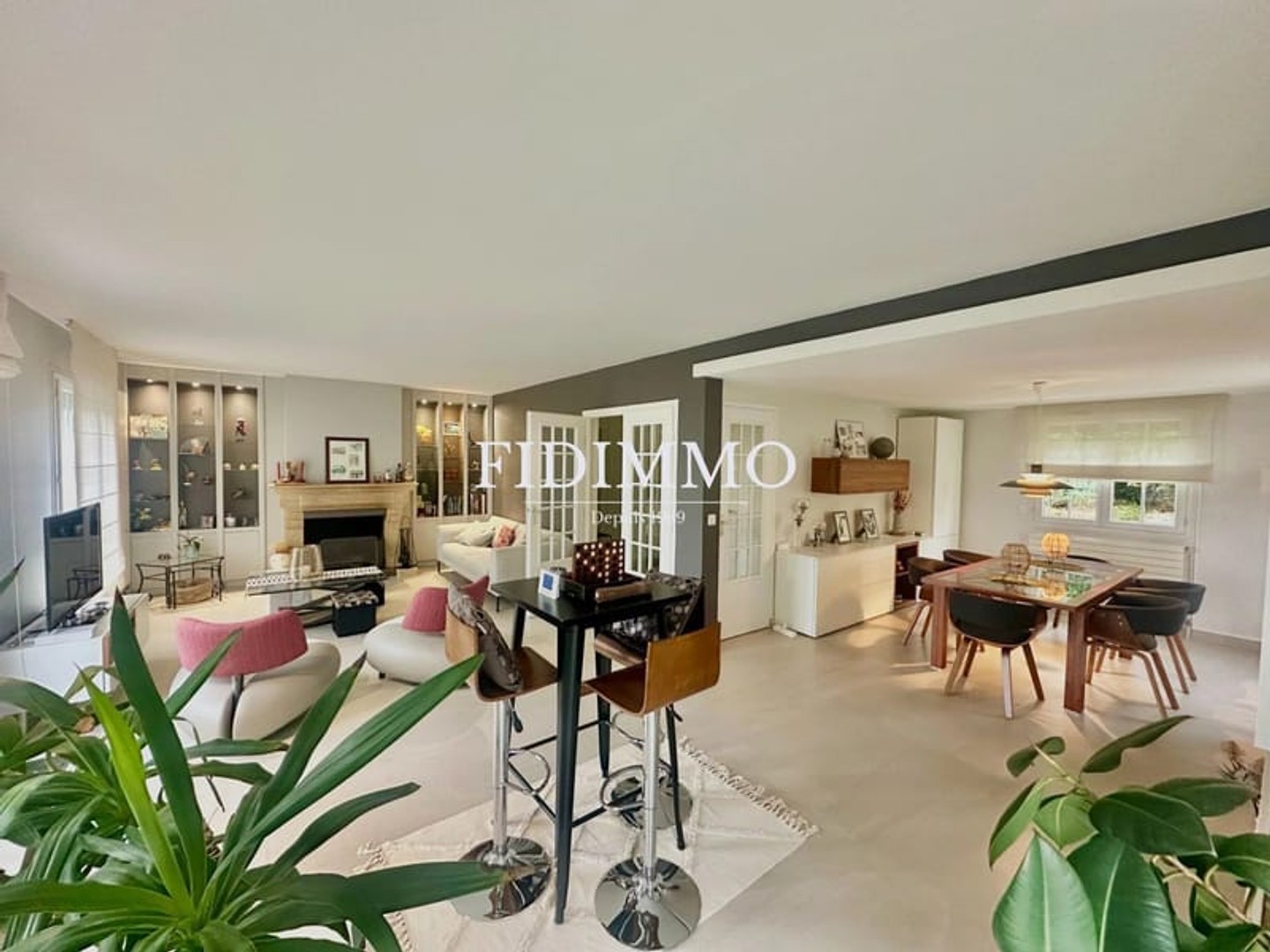 Maison à vendre - 7 pièces - 220m2 - Chennevières-Sur-... (94430)