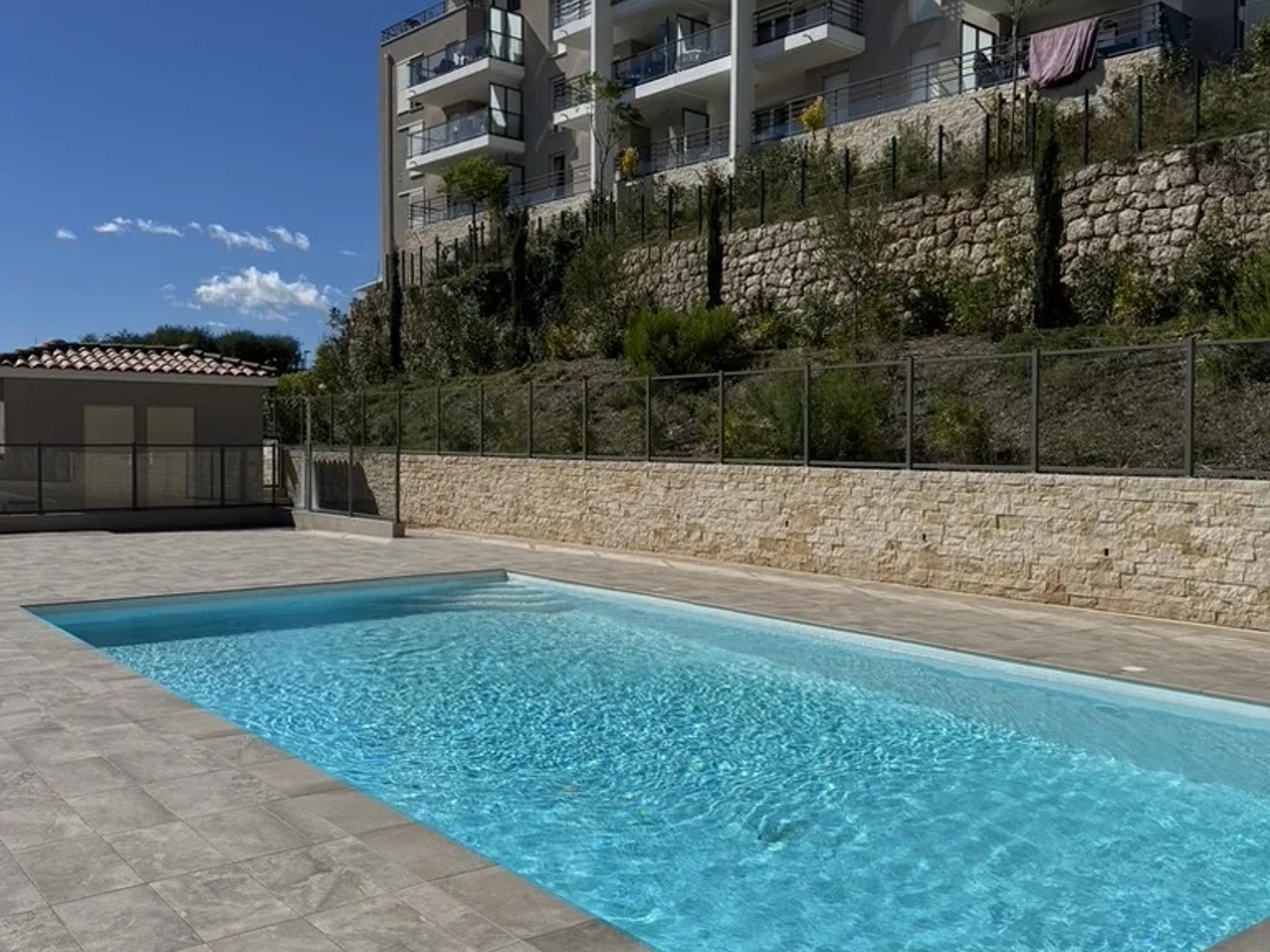 Appartement à vendre - 4 pièces - 78m2 - Grasse (06130)