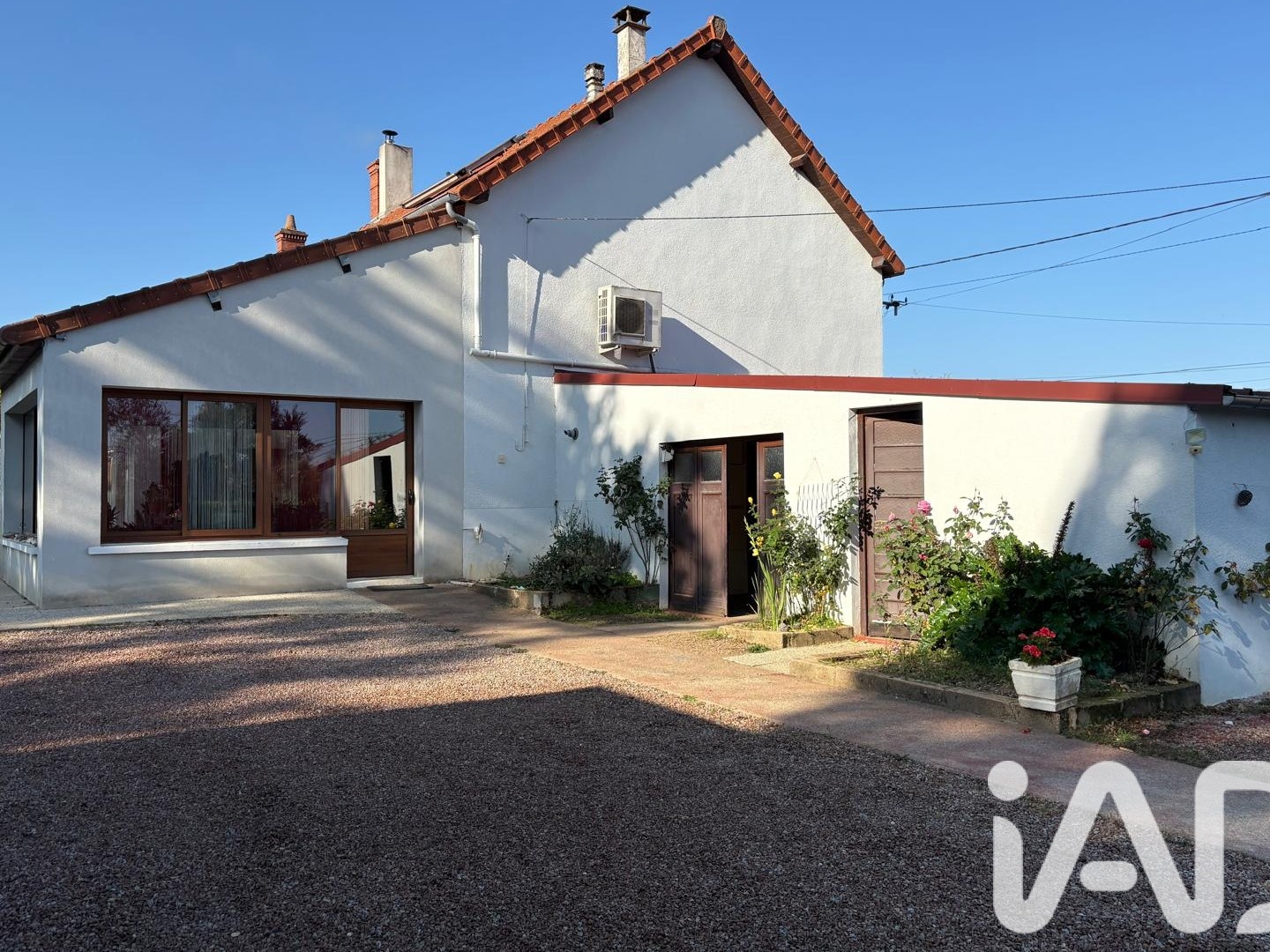 Maison à vendre - 5 pièces - 166m2 - Jouet-Sur-L'aubois (18320)