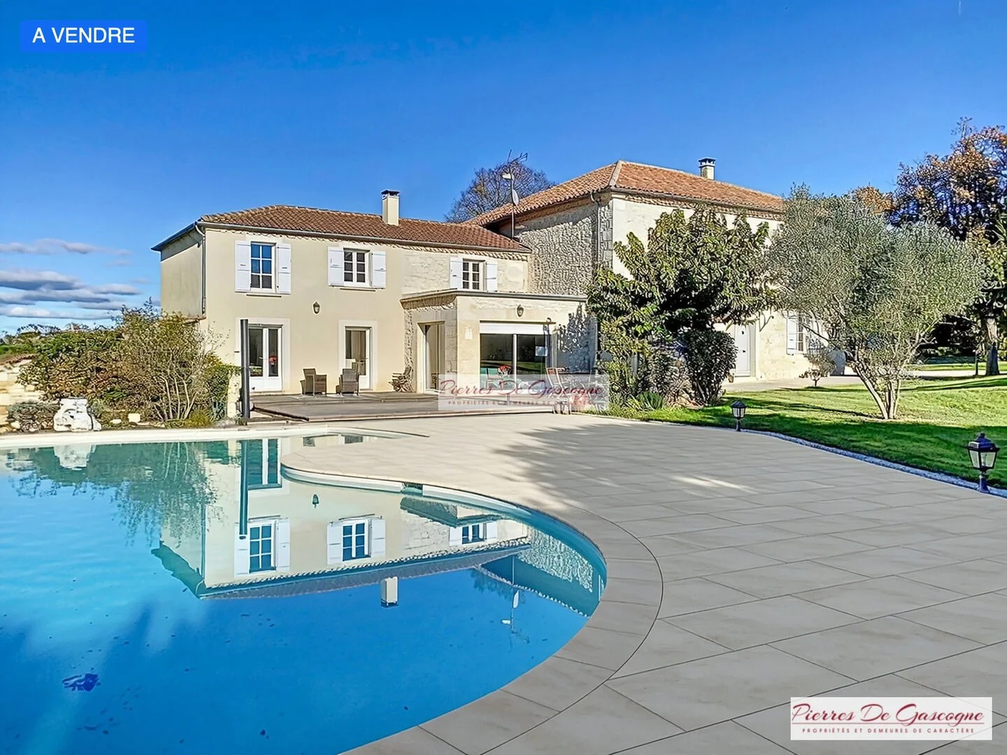 Maison 8 pièces 350 m²