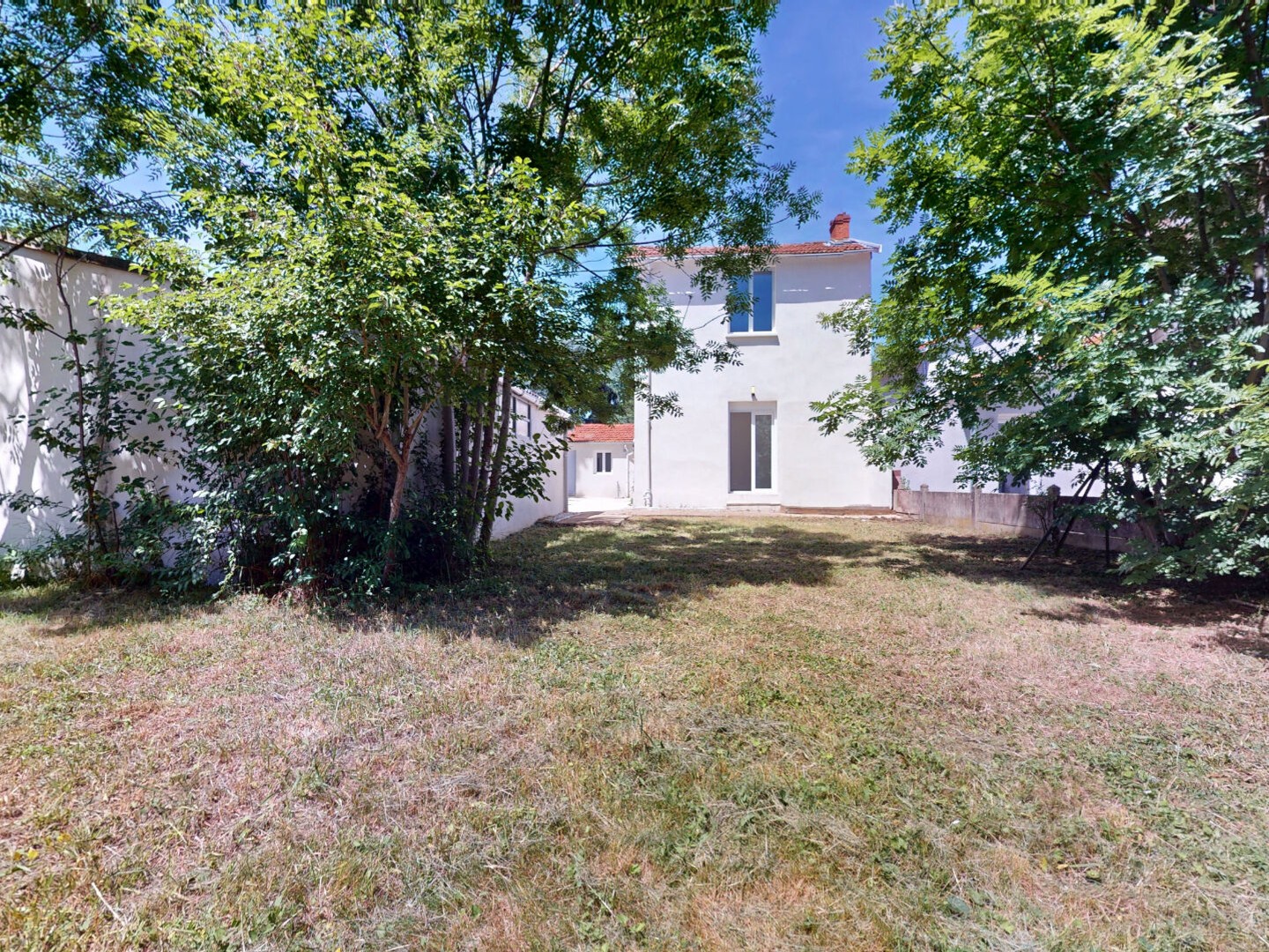 Maison à vendre - 6 pièces - 123m2 - Villefranche-Sur-... (69400)