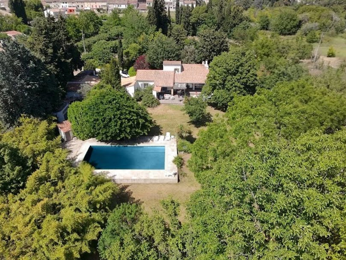 Propriété 10 pièces 210 m²