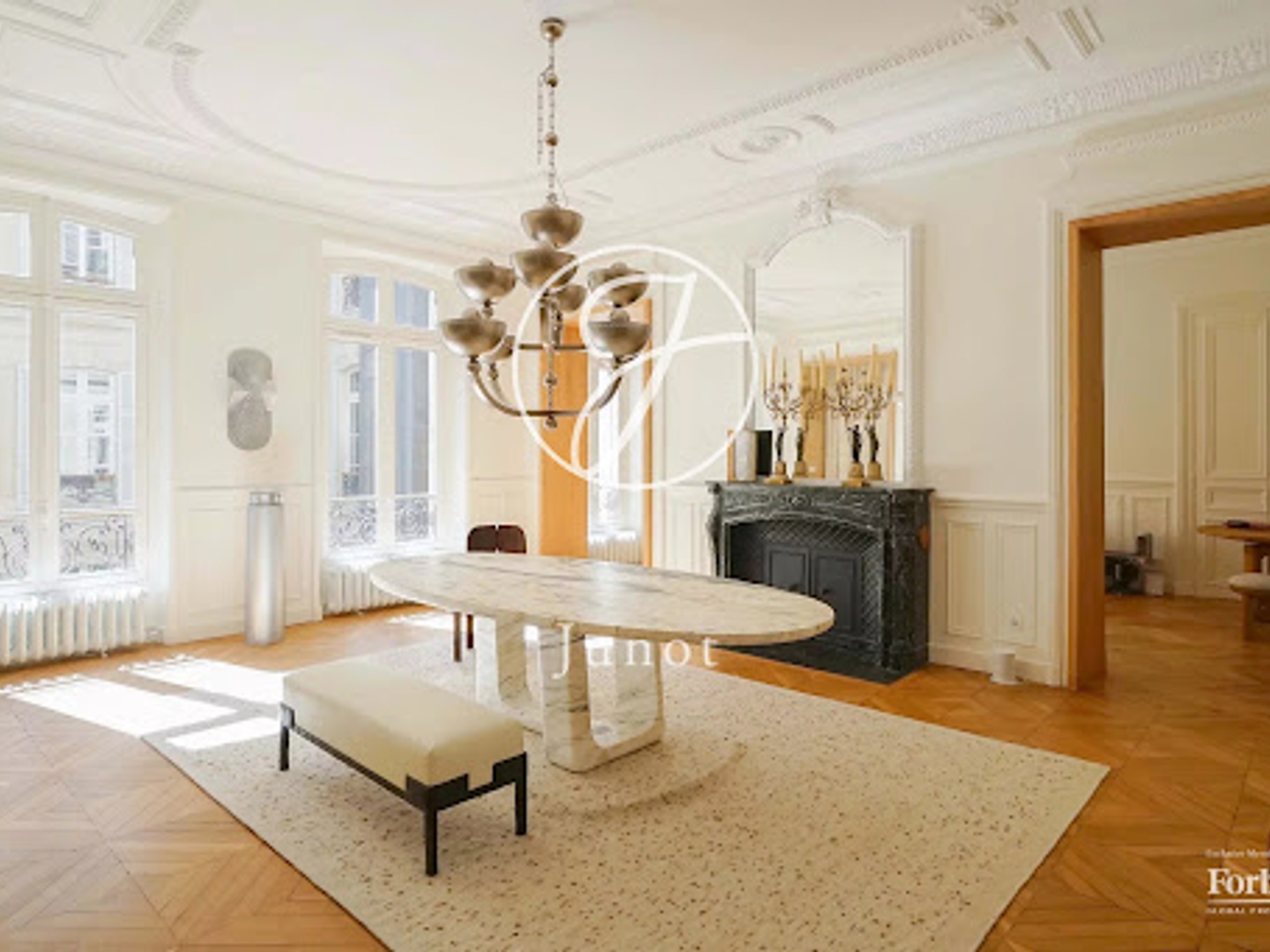 Appartement 6 pièces 255 m²