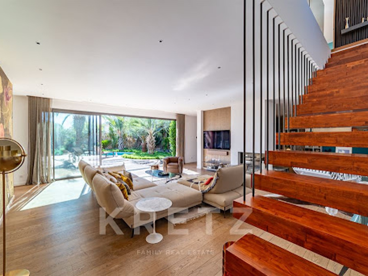 Maison 6 pièces 284 m²
