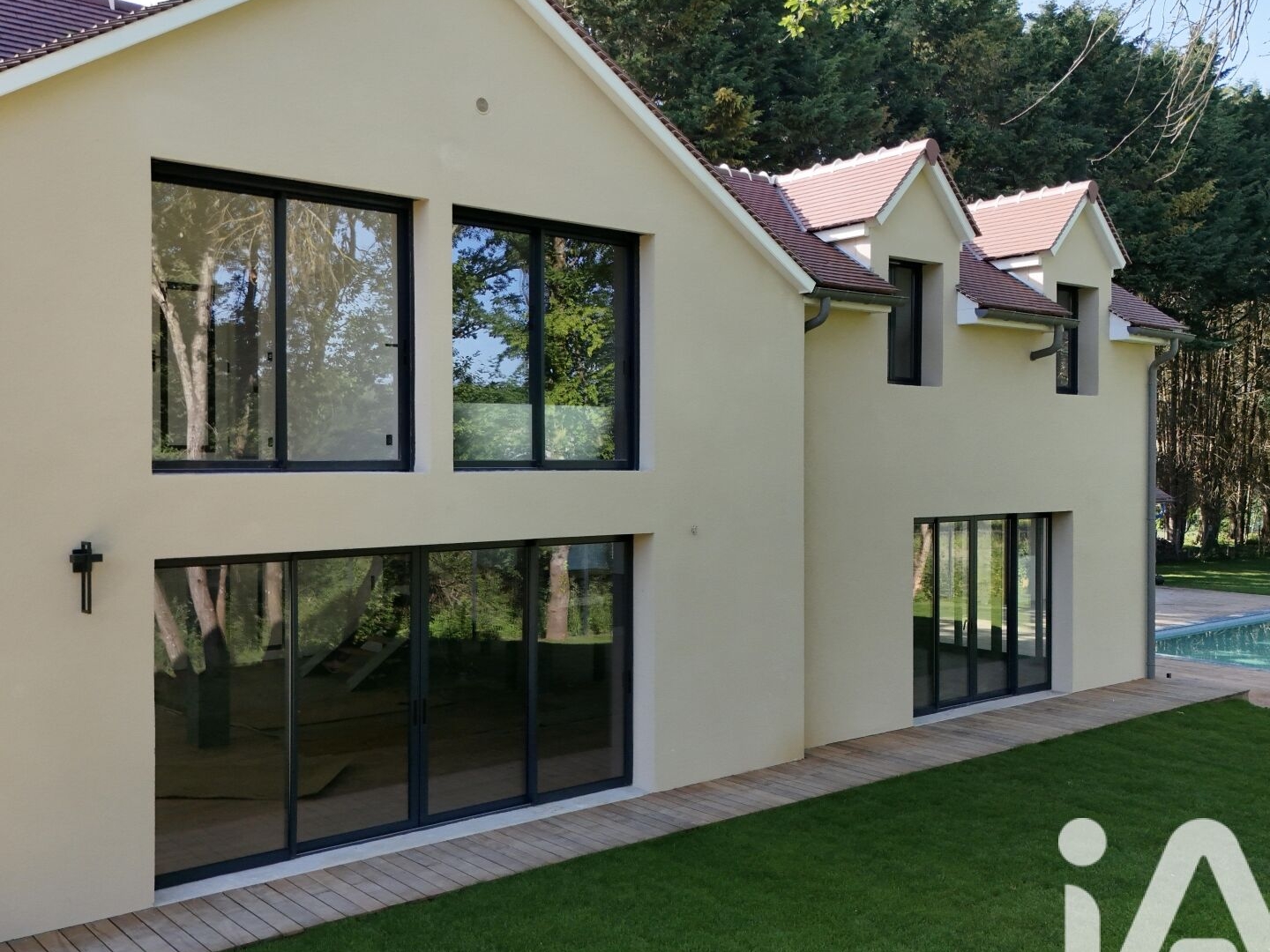 Maison à vendre - 12 pièces - 360m2 - Montfort-L'amaury (78490)