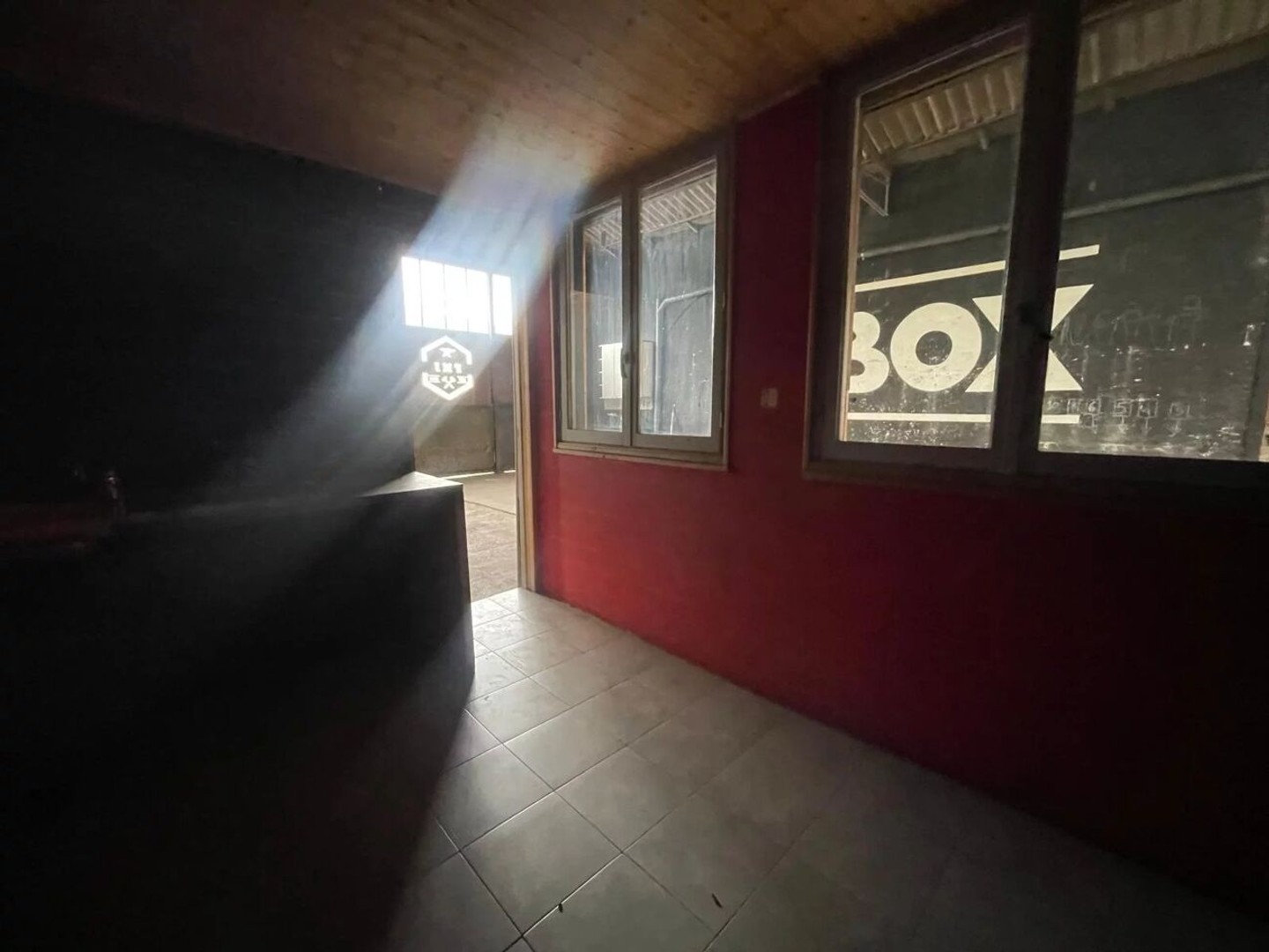 Magasin à vendre - 1 pièce - 235m2 - Bordeaux (33000)
