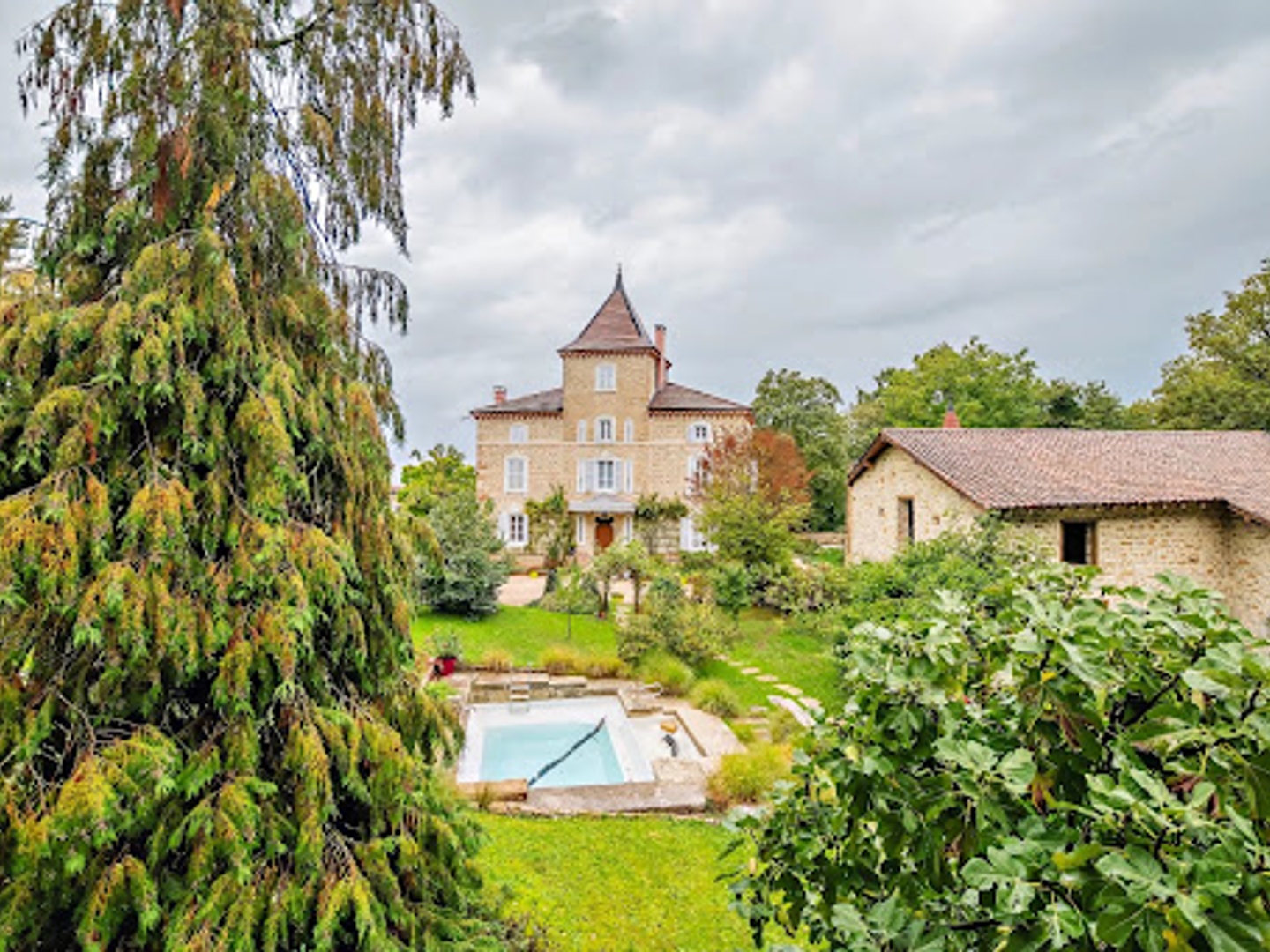 Maison à vendre - 18 pièces - 1000m2 - Bourg-En-Bresse (01000)