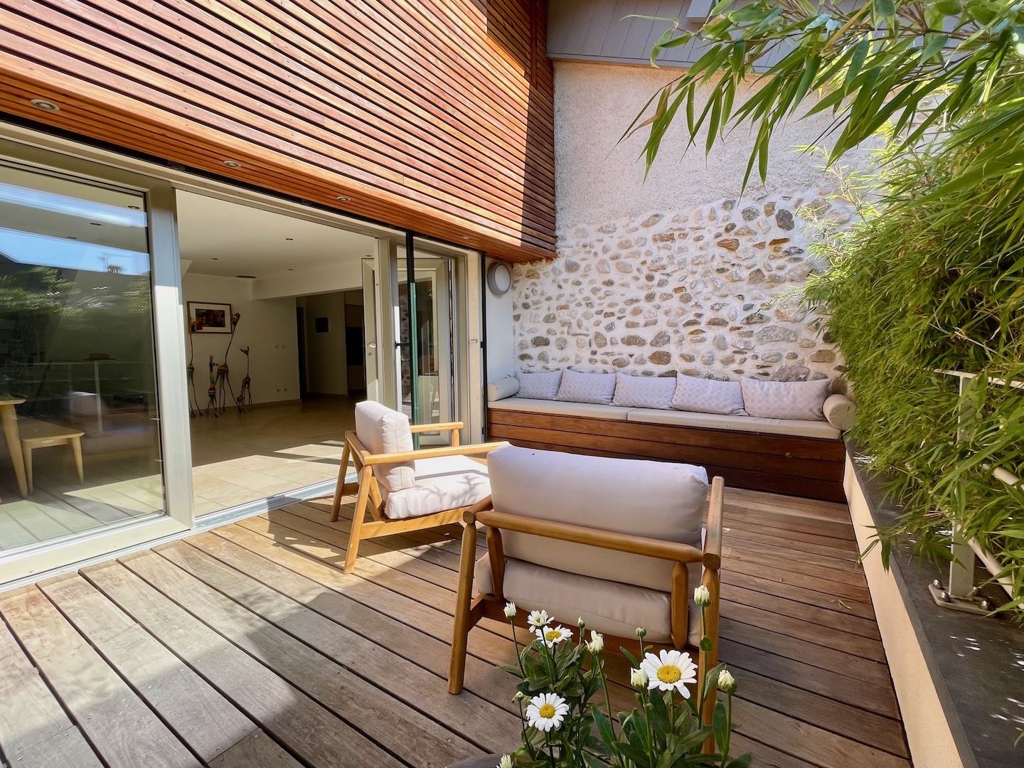 Maison à vendre - 7 pièces - 245m2 - Divonne-Les-Bains (01220)