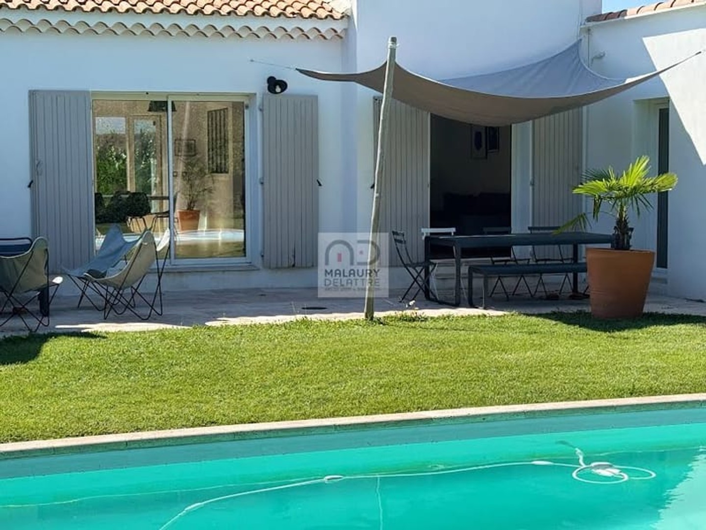 Maison à vendre - 6 pièces - 160m2 - Aix-En-Provence (13090)