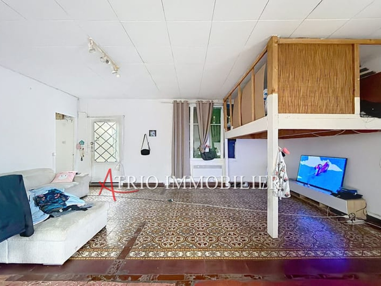 Appartement à vendre - 4 pièces - 94m2 - Saint-Laurent-Du-Var (06700)