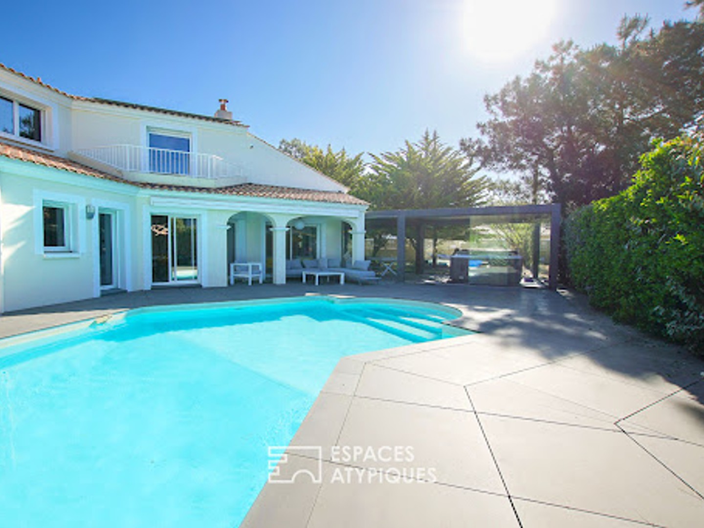 Maison 9 pièces 251 m²