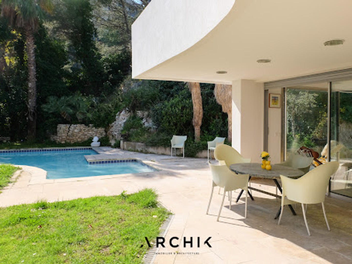 Maison à vendre - 5 pièces - 184m2 - Marseille 8e (13008)