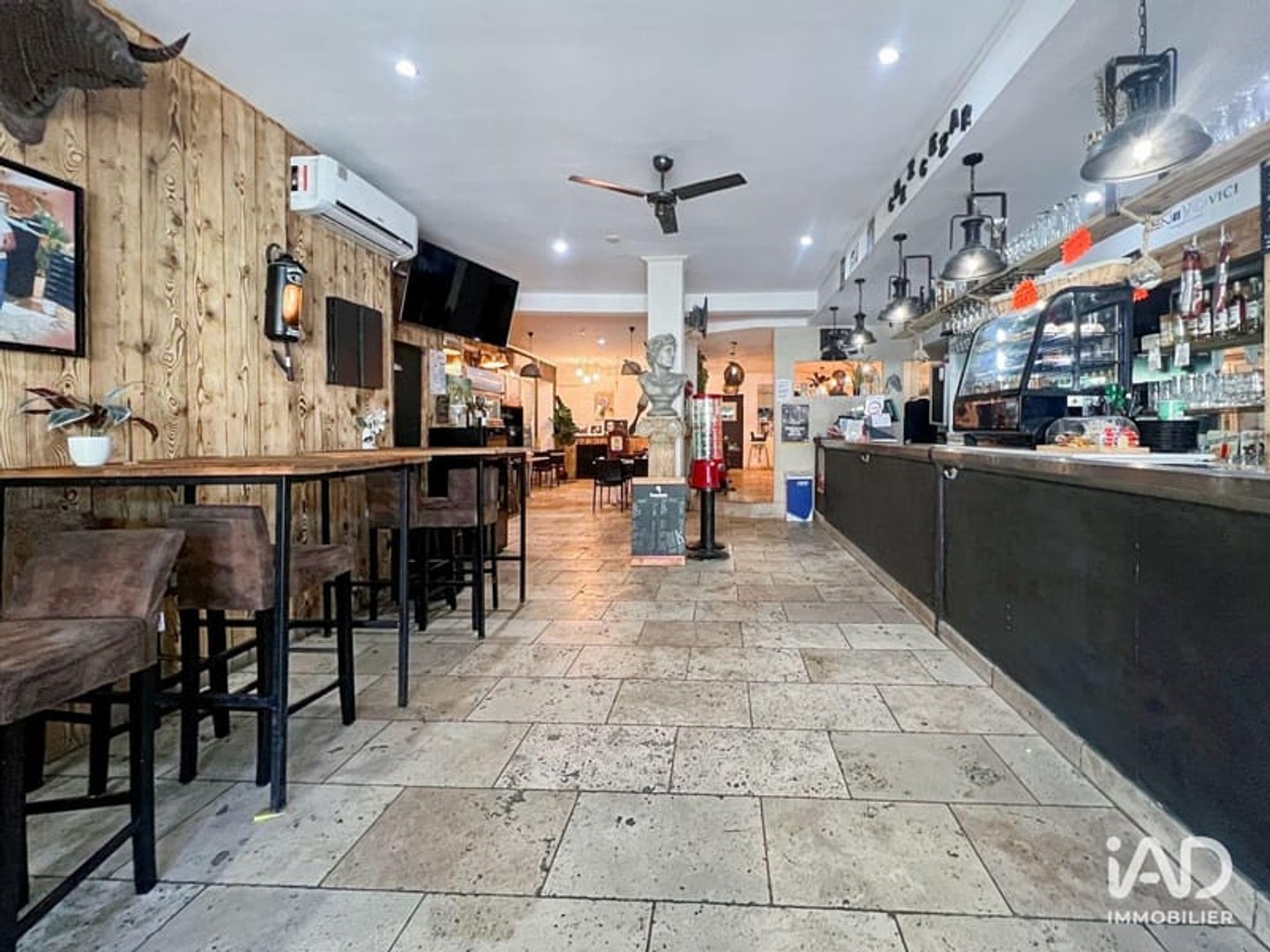 Magasin à vendre - 160m2 - Arles (13200)