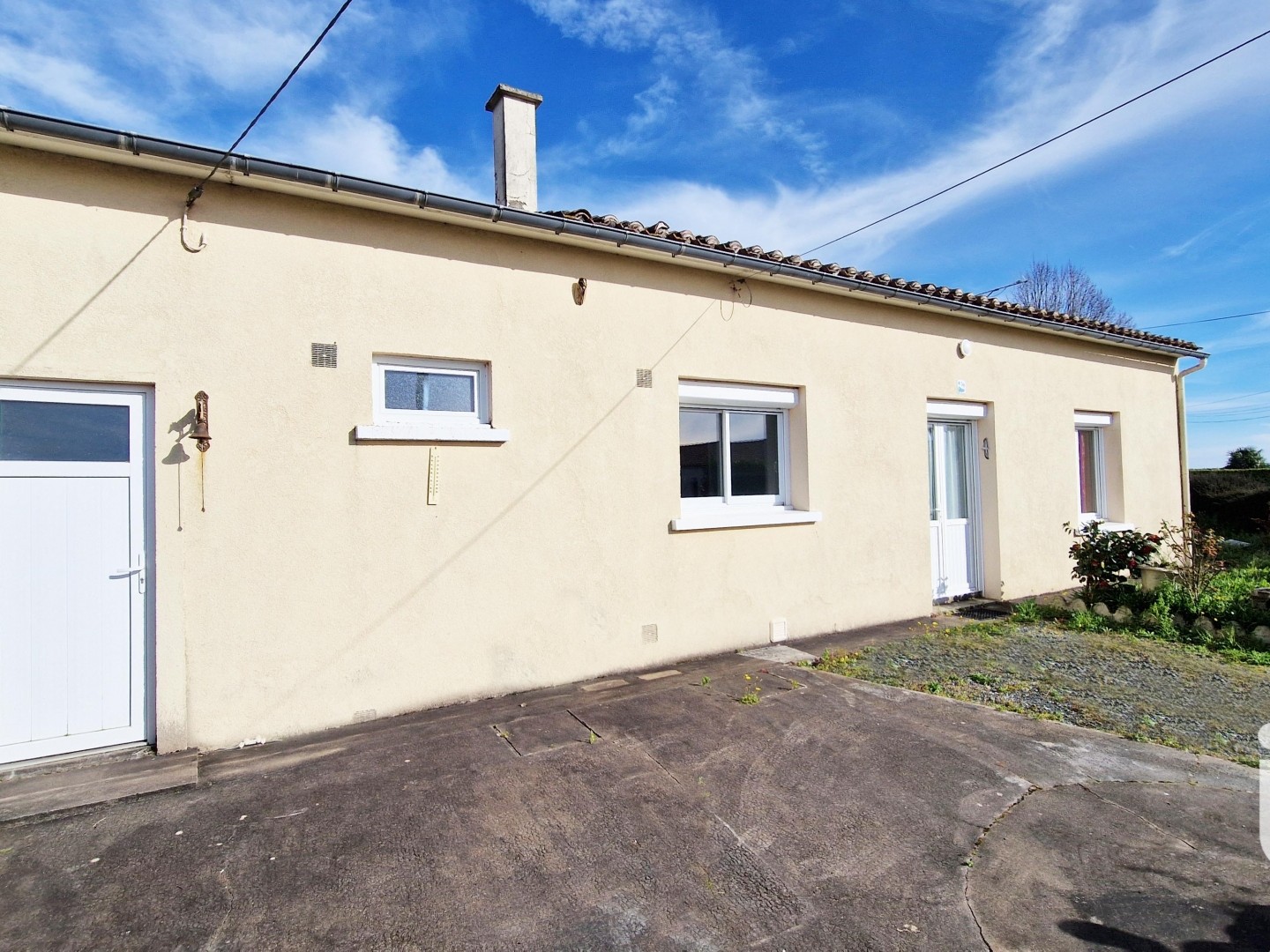 Maison à vendre - 4 pièces - 75m2 - Rives-D'autise (85240)