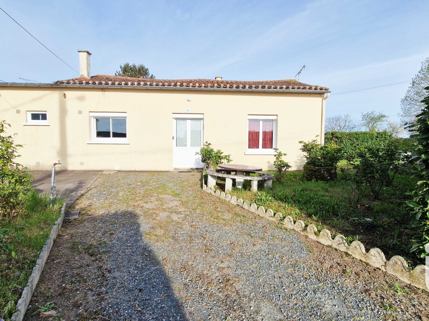 Maison à vendre - 4 pièces - 75m2 - Rives-D'autise (85240)