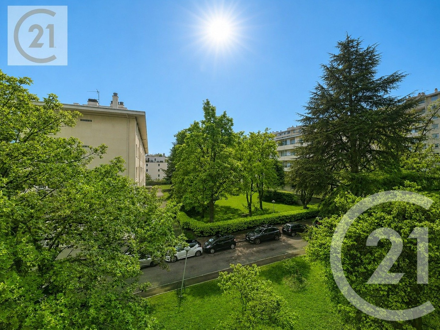 Appartement à vendre - 8 pièces - 163m2 - Saint-Cloud (92210)