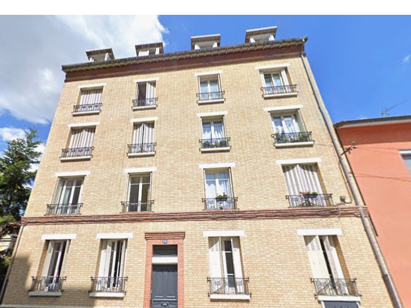 Immeuble de rapport 33 pièces 540 m²
