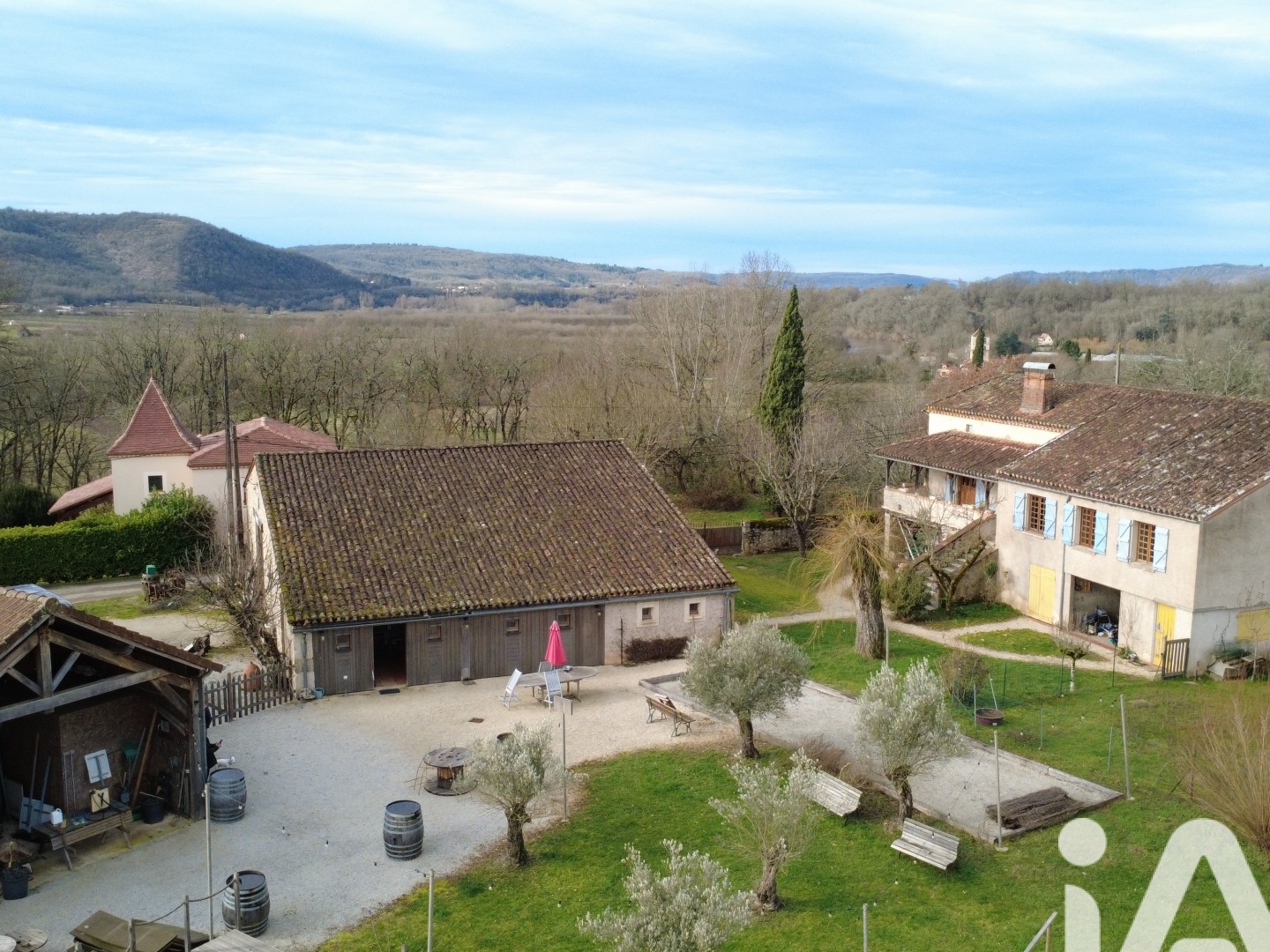 Maison à vendre - 5 pièces - 143m2 - Caillac (46140)