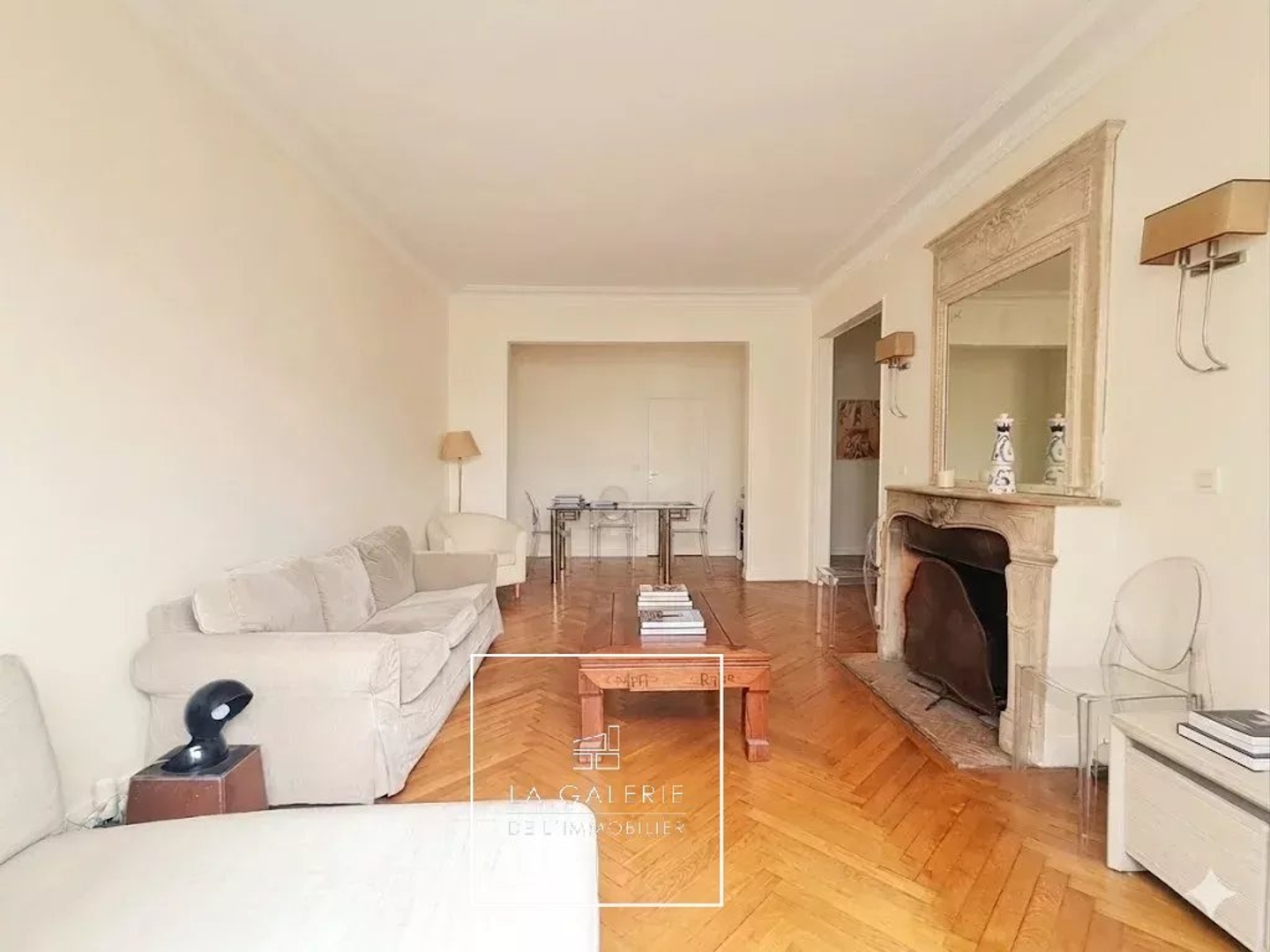 Appartement à vendre - 4 pièces - 79m2 - Paris 16e (75016)