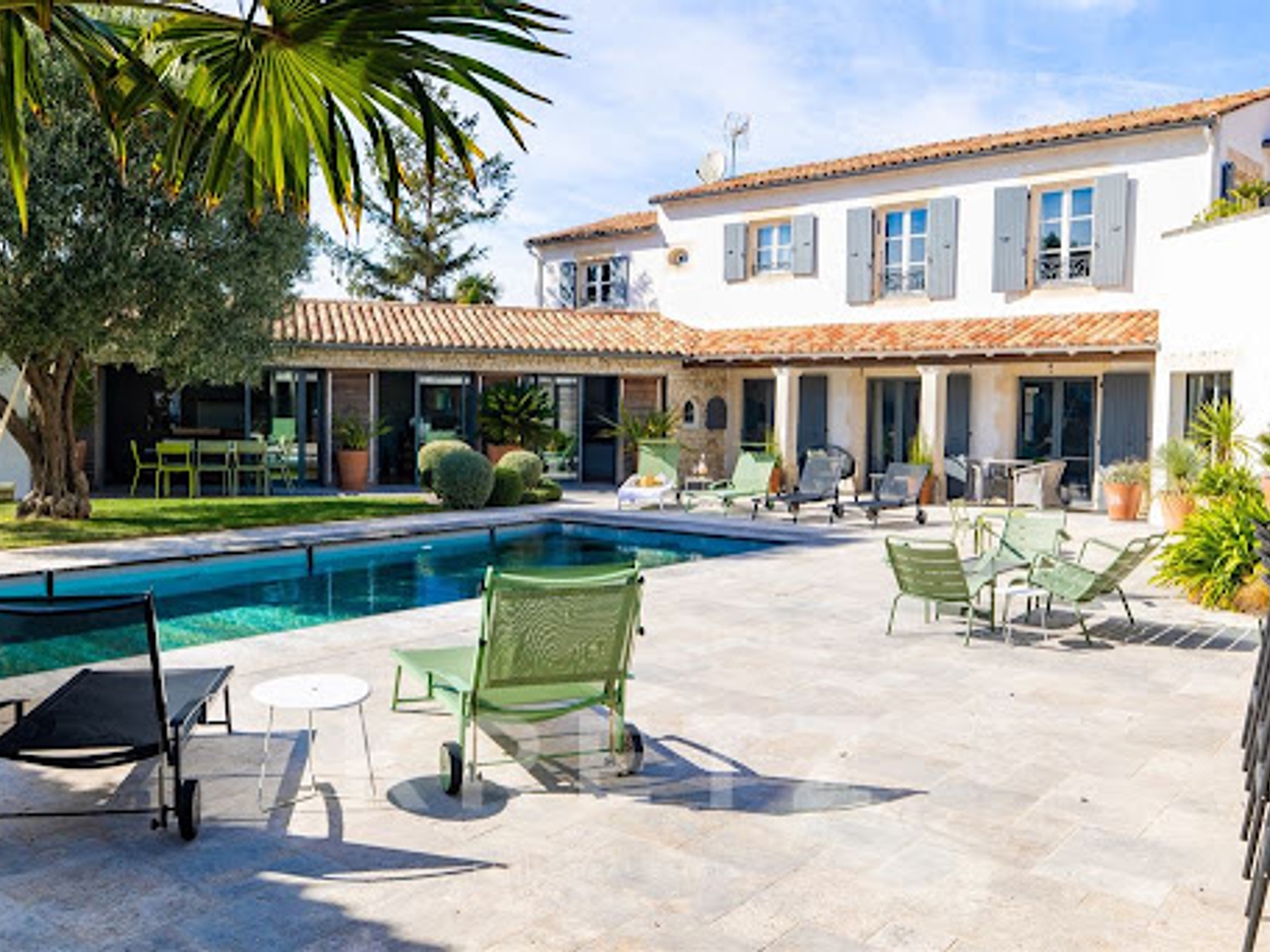 Maison 12 pièces 452 m²