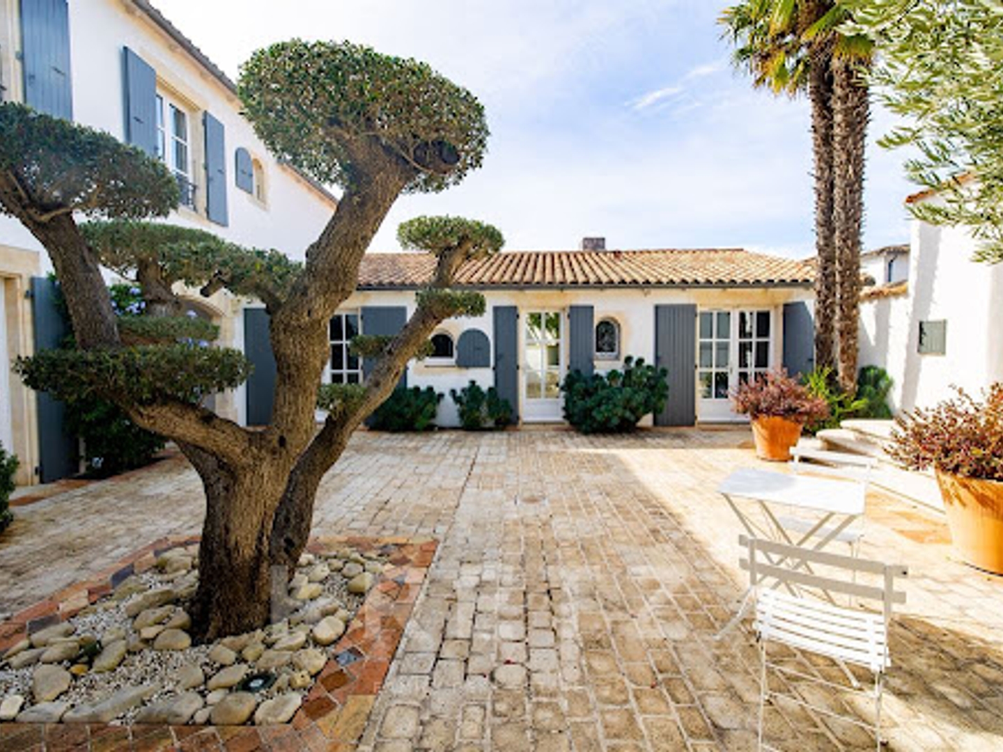 Maison à vendre - 12 pièces - 452m2 - Le Bois-Plage-En-Ré (17580)