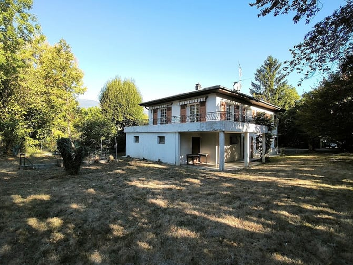 Maison 8 pièces 201 m²