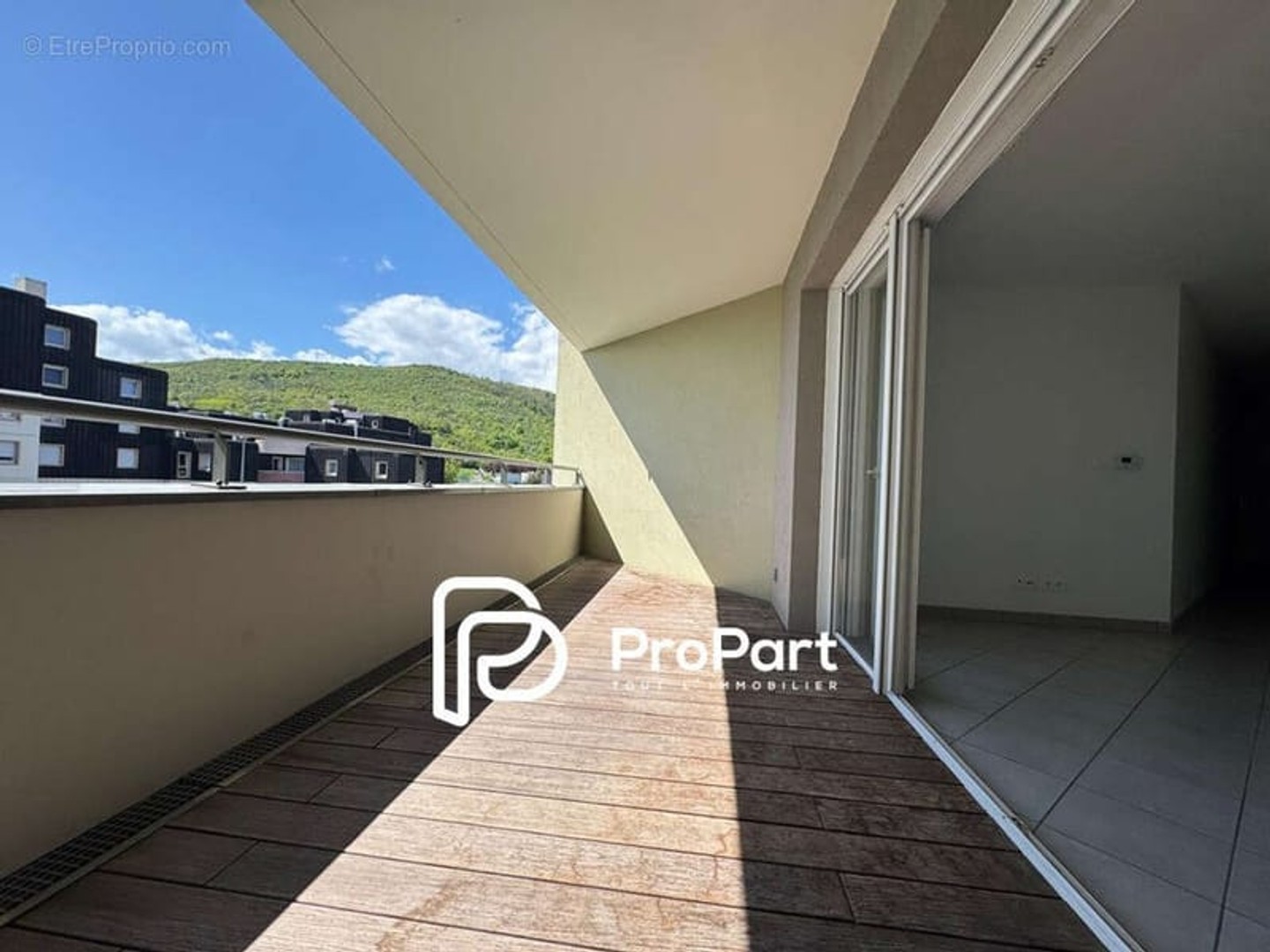Appartement à vendre - 4 pièces - 76m2 - Clermont-Ferrand (63100)