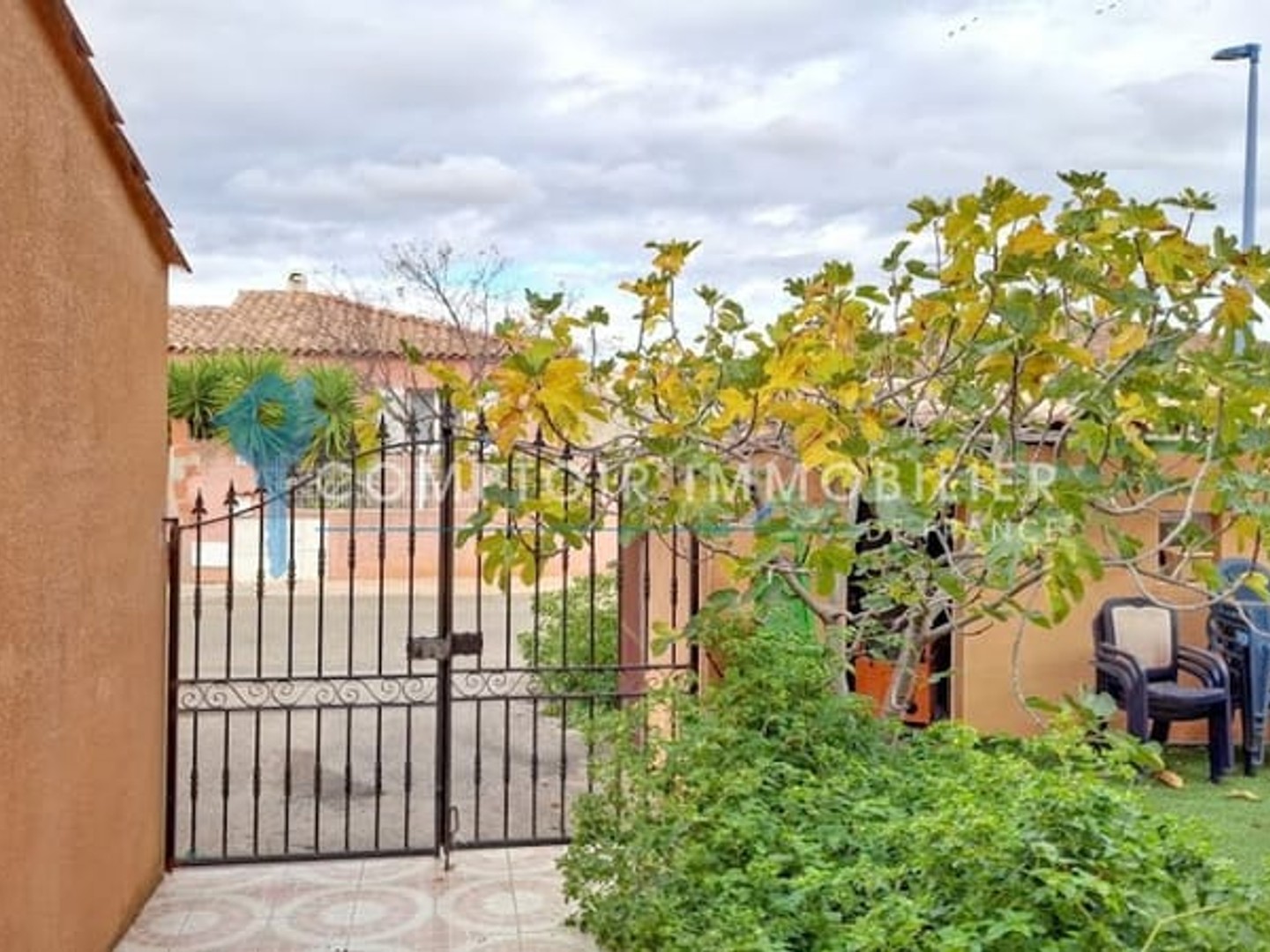 Maison à vendre - 3 pièces - 96m2 - Saint-Gilles (30800)