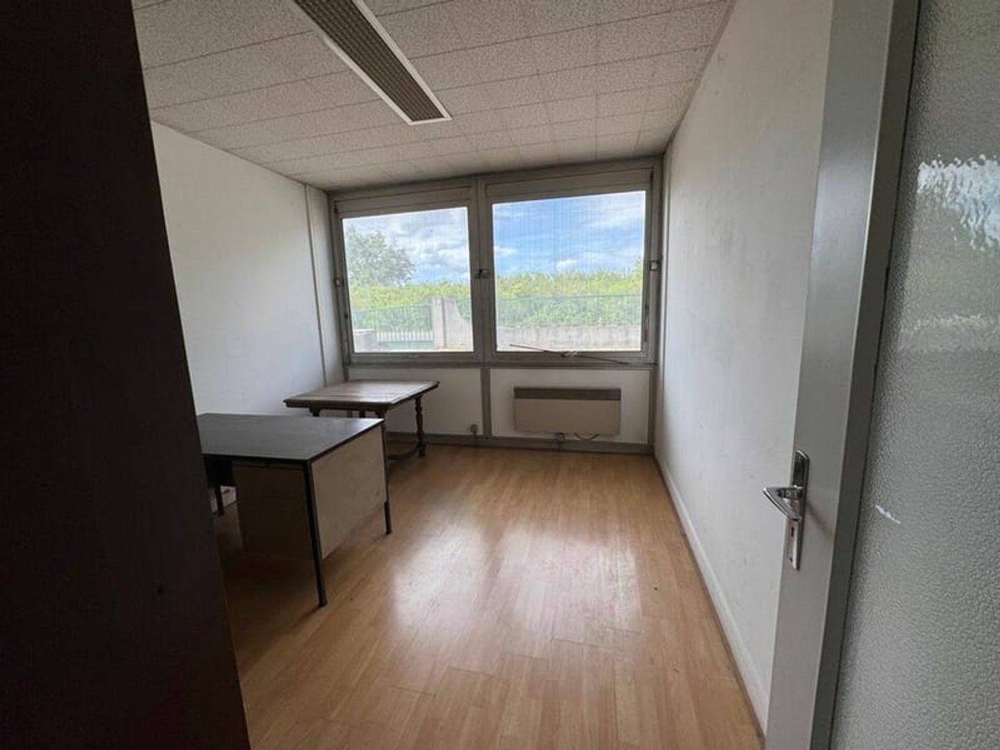 Magasin à vendre - 1064m2 - Saint-Pierre-Des-... (37700)