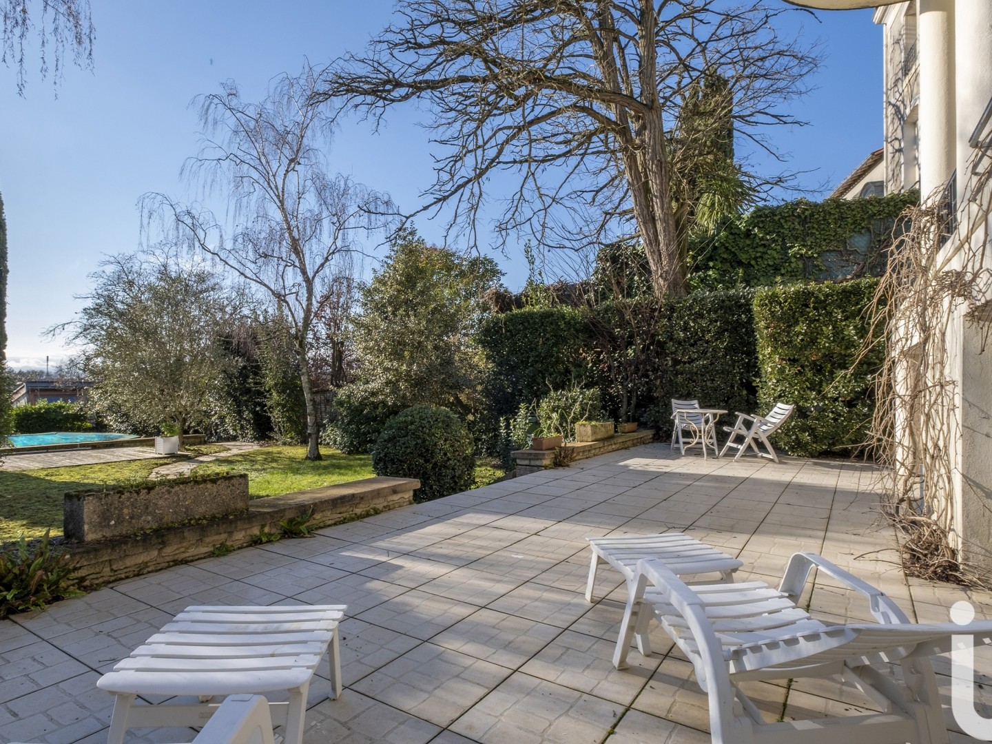 Maison à vendre - 9 pièces - 370m2 - Niort (79000)
