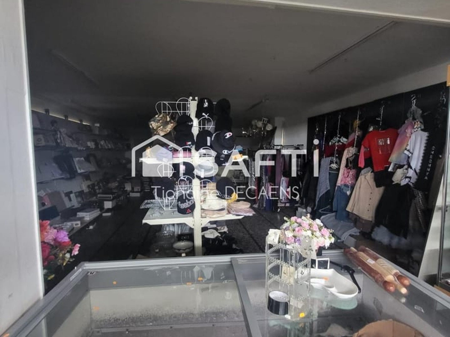 Magasin à vendre - 9 pièces - 530m2 - Angers (49100)