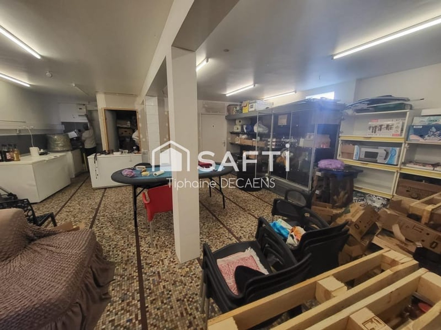 Magasin à vendre - 9 pièces - 530m2 - Angers (49100)