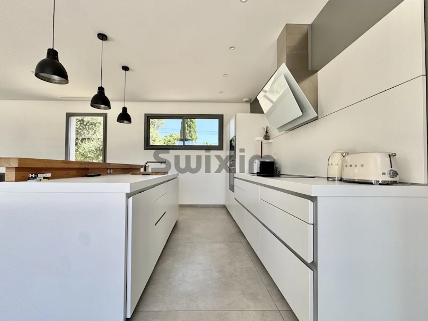 Maison à vendre - 7 pièces - 187m2 - Nîmes (30900)
