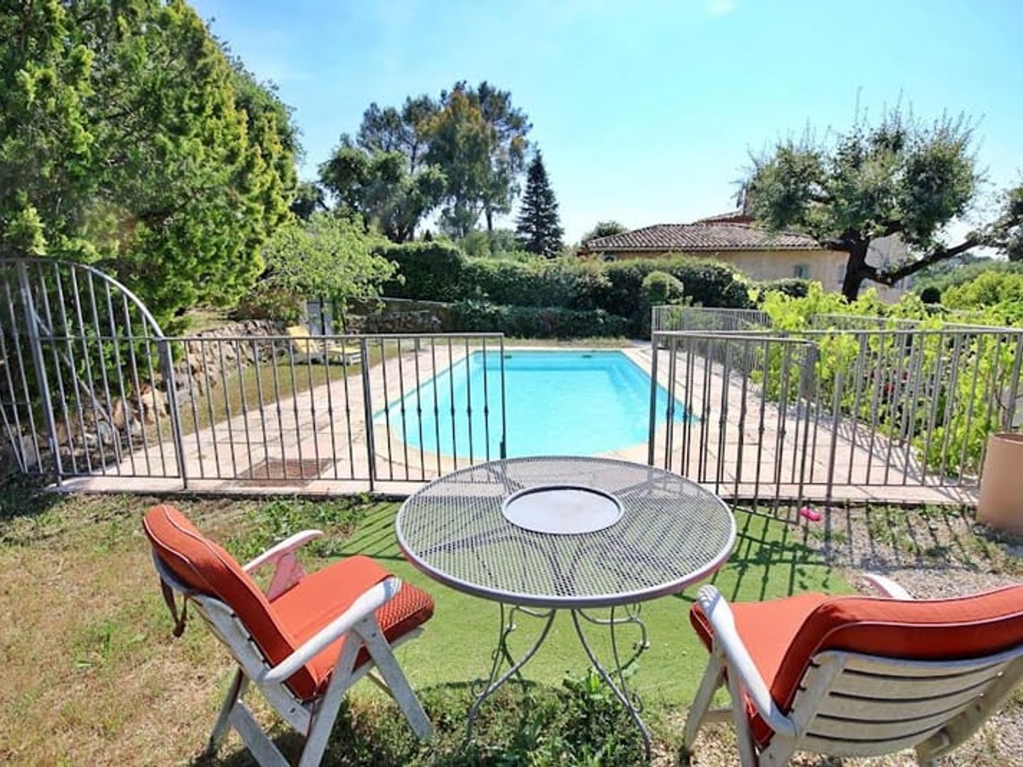 Maison à vendre - 1 pièce - 200m2 - Mouans-Sartoux (06370)