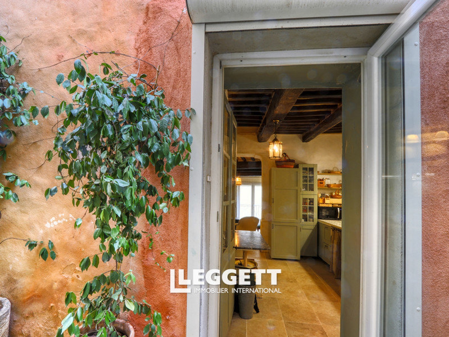 Maison 7 pièce(s), SAINT-SATURNIN-LÈS-APT
