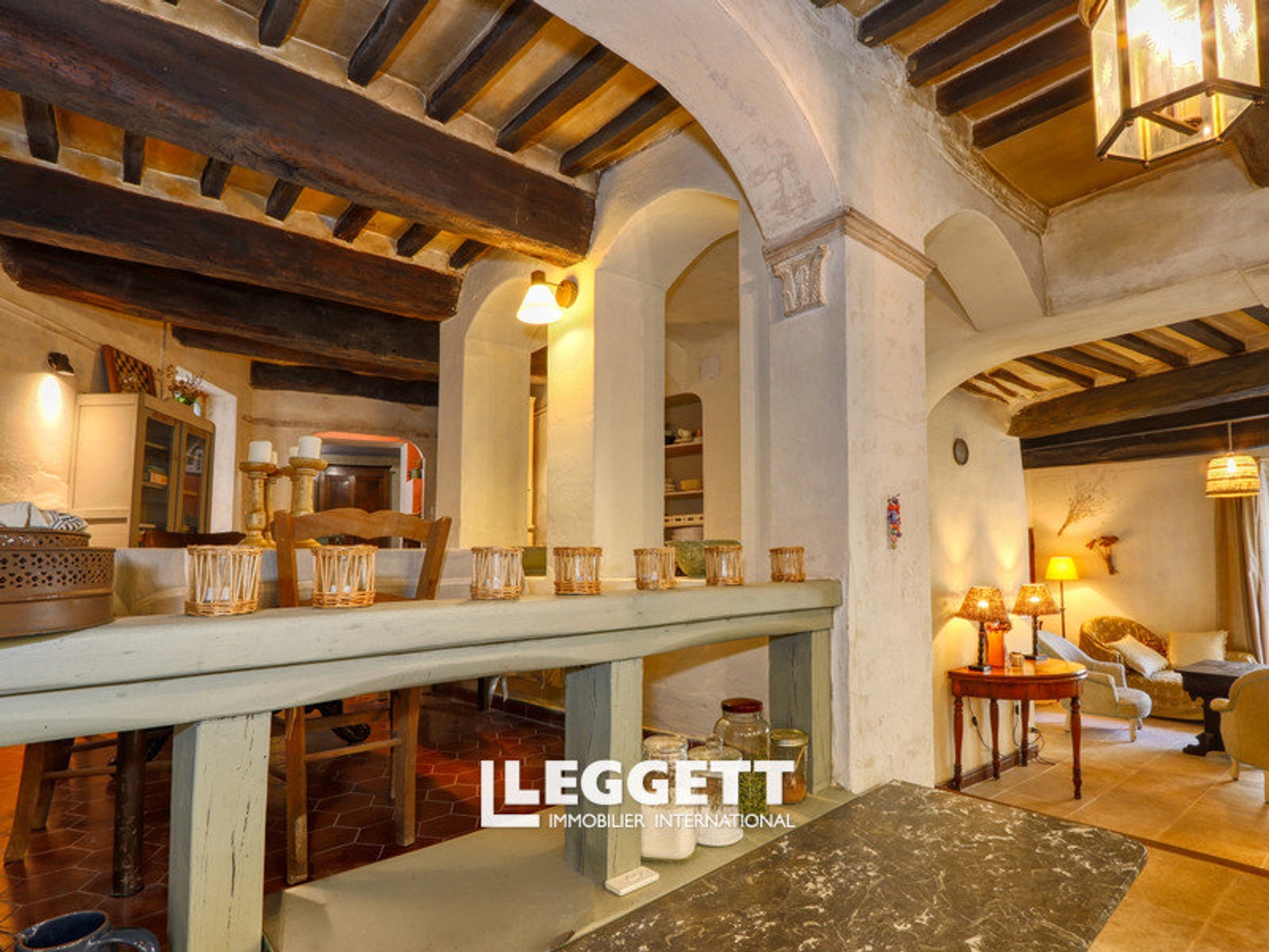 Maison à vendre - 7 pièces - 150m2 - Saint-Saturnin-Lè... (84490)