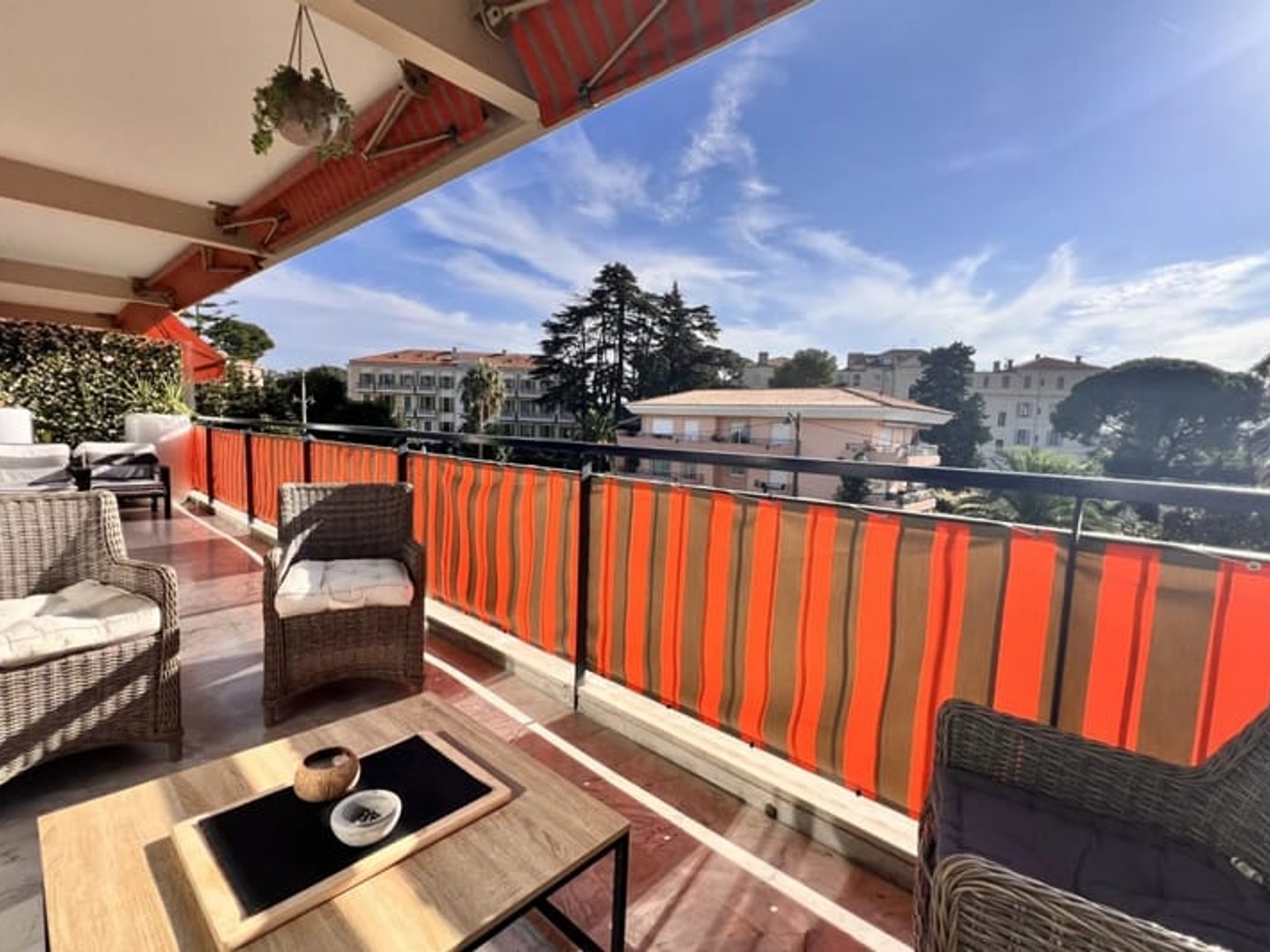 Appartement à vendre - 4 pièces - 115m2 - Cannes (06400)