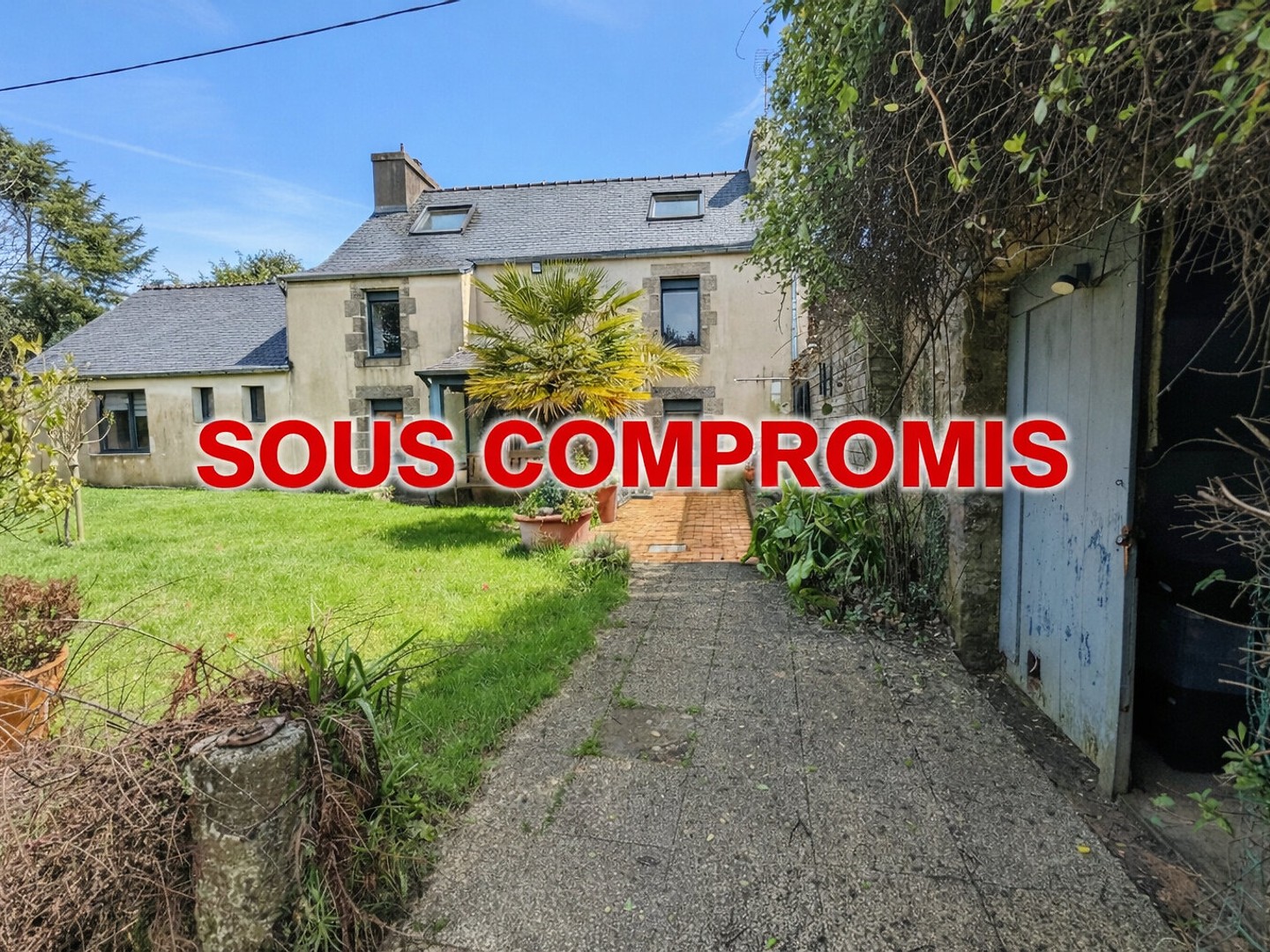 Maison à vendre - 7 pièces - 110m2 - Plougourvest (29400)