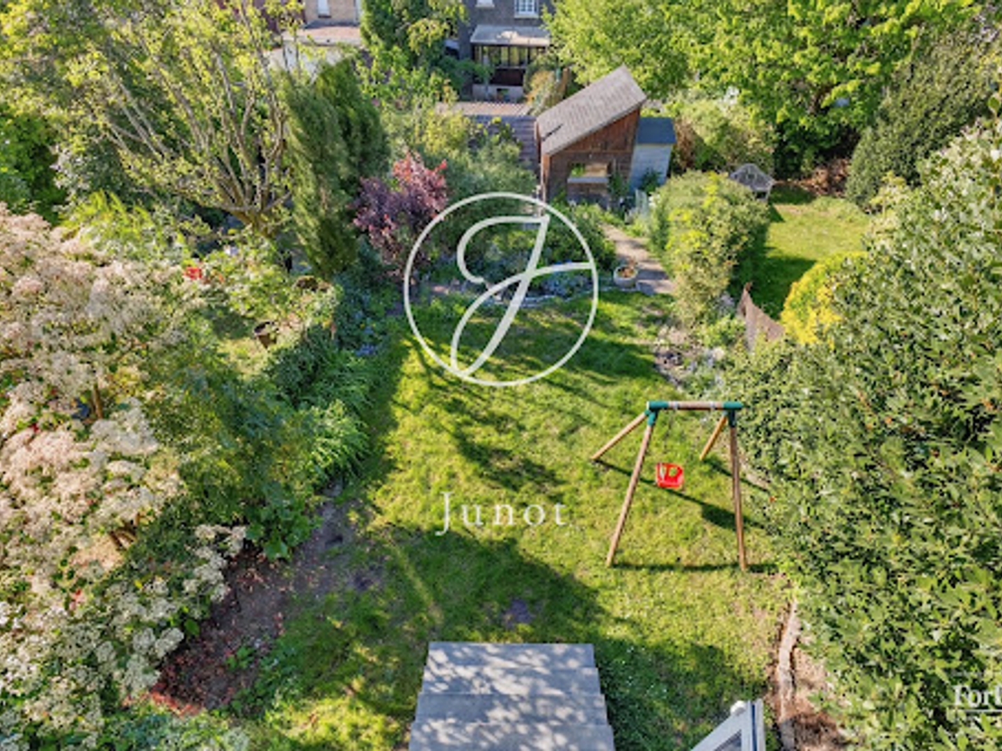 Maison à vendre - 7 pièces - 169m2 - Ville-D'avray (92410)